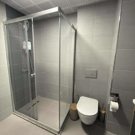 Modern Cevahir Stay, Balcony Views, Free Parking Apartament *