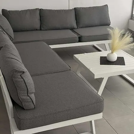 Modern Cevahir Stay, Balcony Views, Free Parking * Skopje